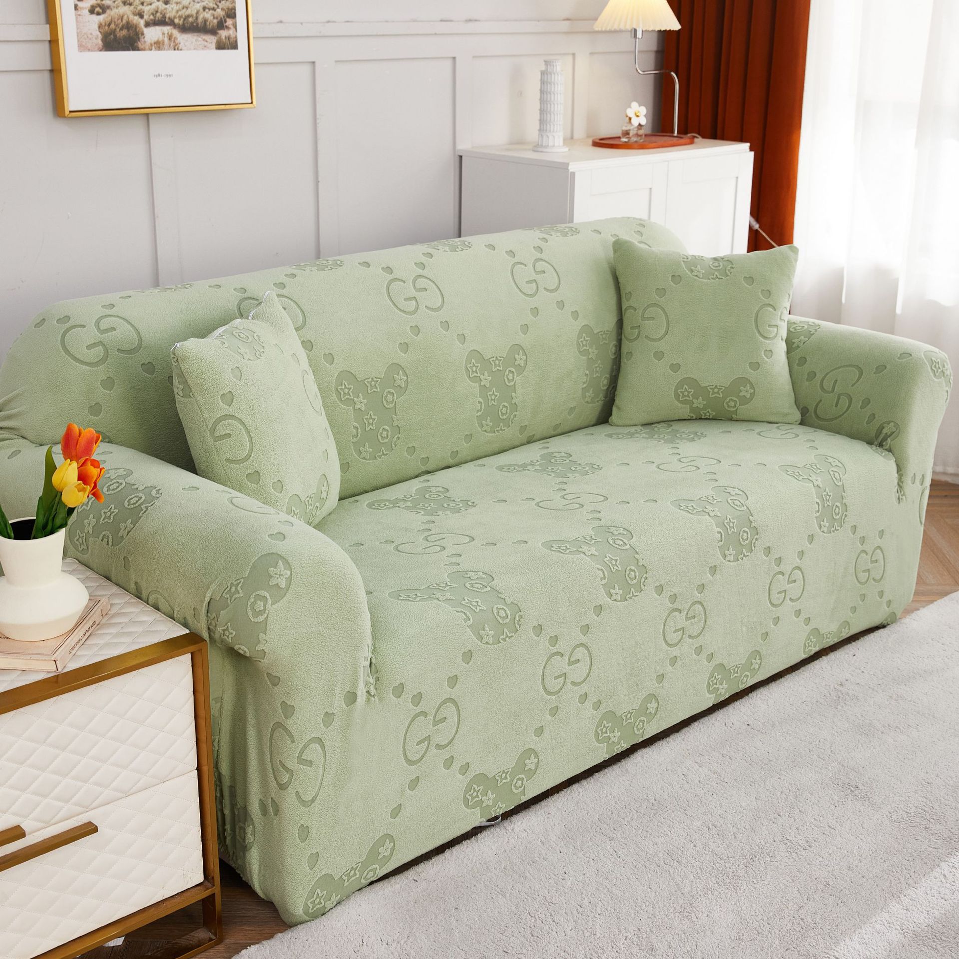Cross-border Amazon jacquard fleece Cool Bear three-dimensional sofa cover, anti-slip single and double person combination full package elastic sofa cover