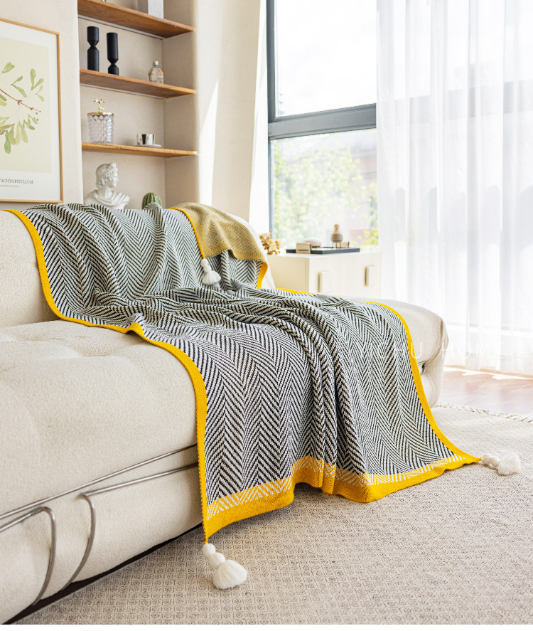 Nordic-style living room sofa blanket, knitted nap blanket, office autumn and winter air conditioning blanket, bed end cover blanket, car cover blanket pic 3