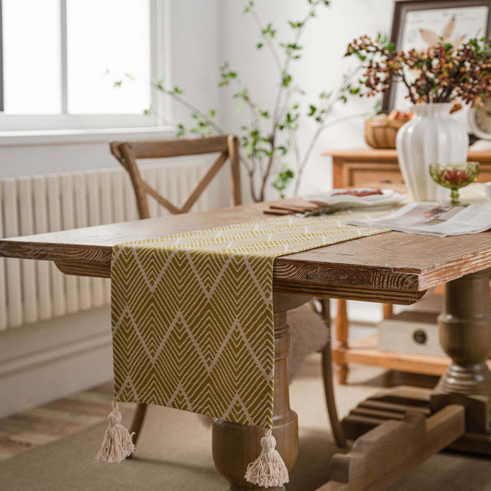 Nordic jacquard geometric table flags, tassels, green tea flags, dining flags, long polyester-cotton tablecloths, factory direct supply Item Picture