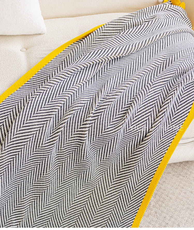 Nordic-style living room sofa blanket, knitted nap blanket, office autumn and winter air conditioning blanket, bed end cover blanket, car cover blanket pic 12