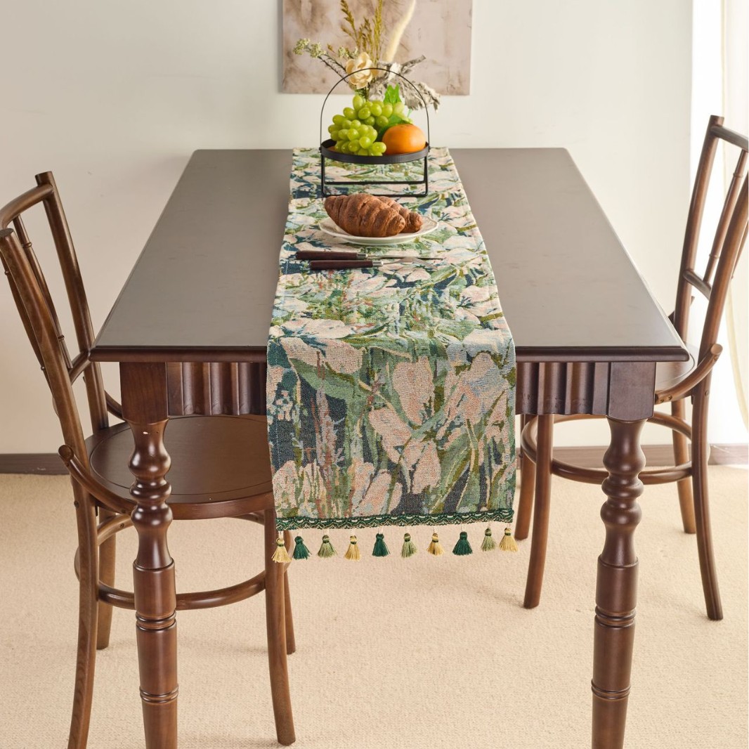 American retro-style table flag atmosphere decoration, table flag, jacquard tassel, coffee table, TV cabinet cover, dust-proof Item Picture