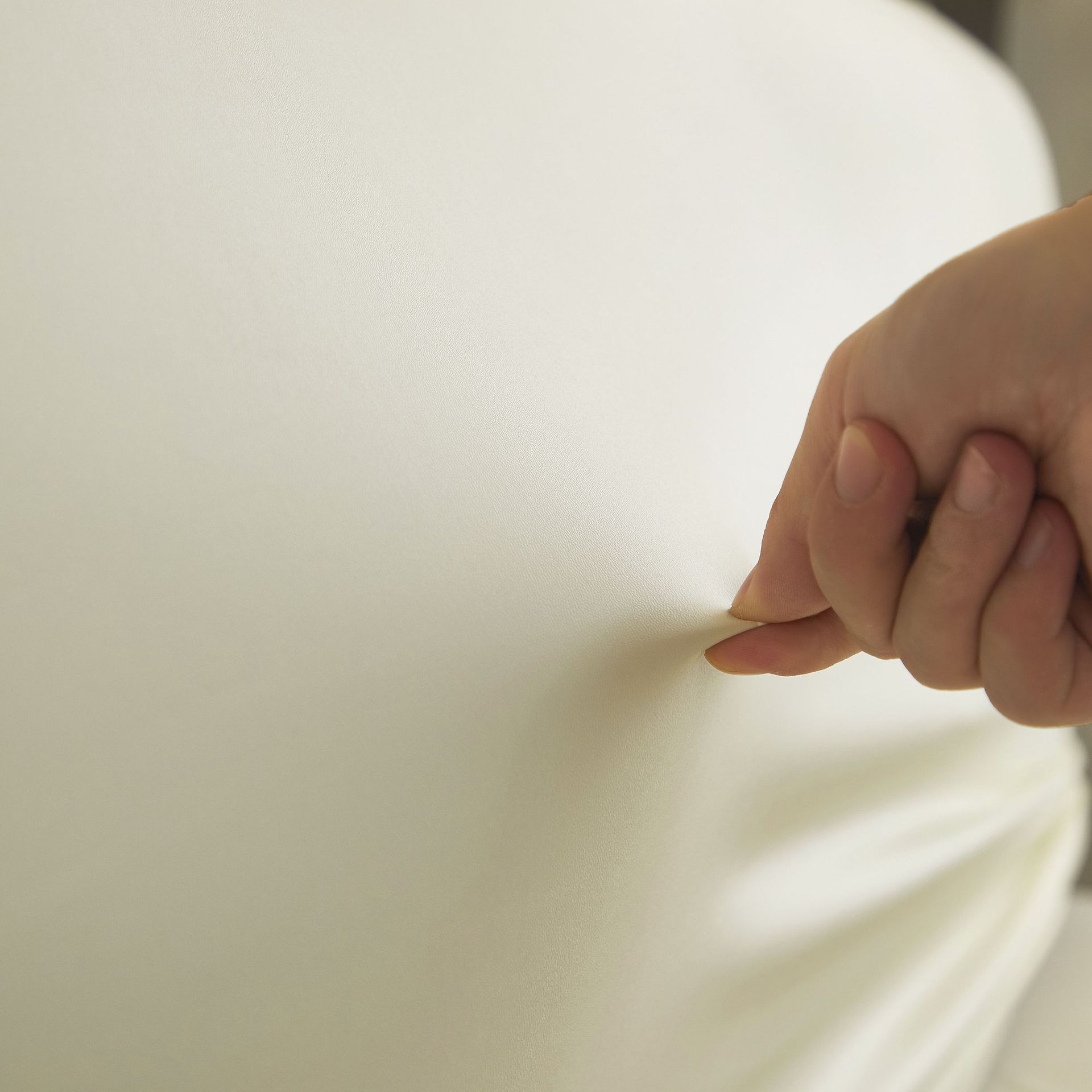 跨境纯色皮革床头罩 软包防尘床头罩 家居榻榻米靠背床头罩厂家产品图