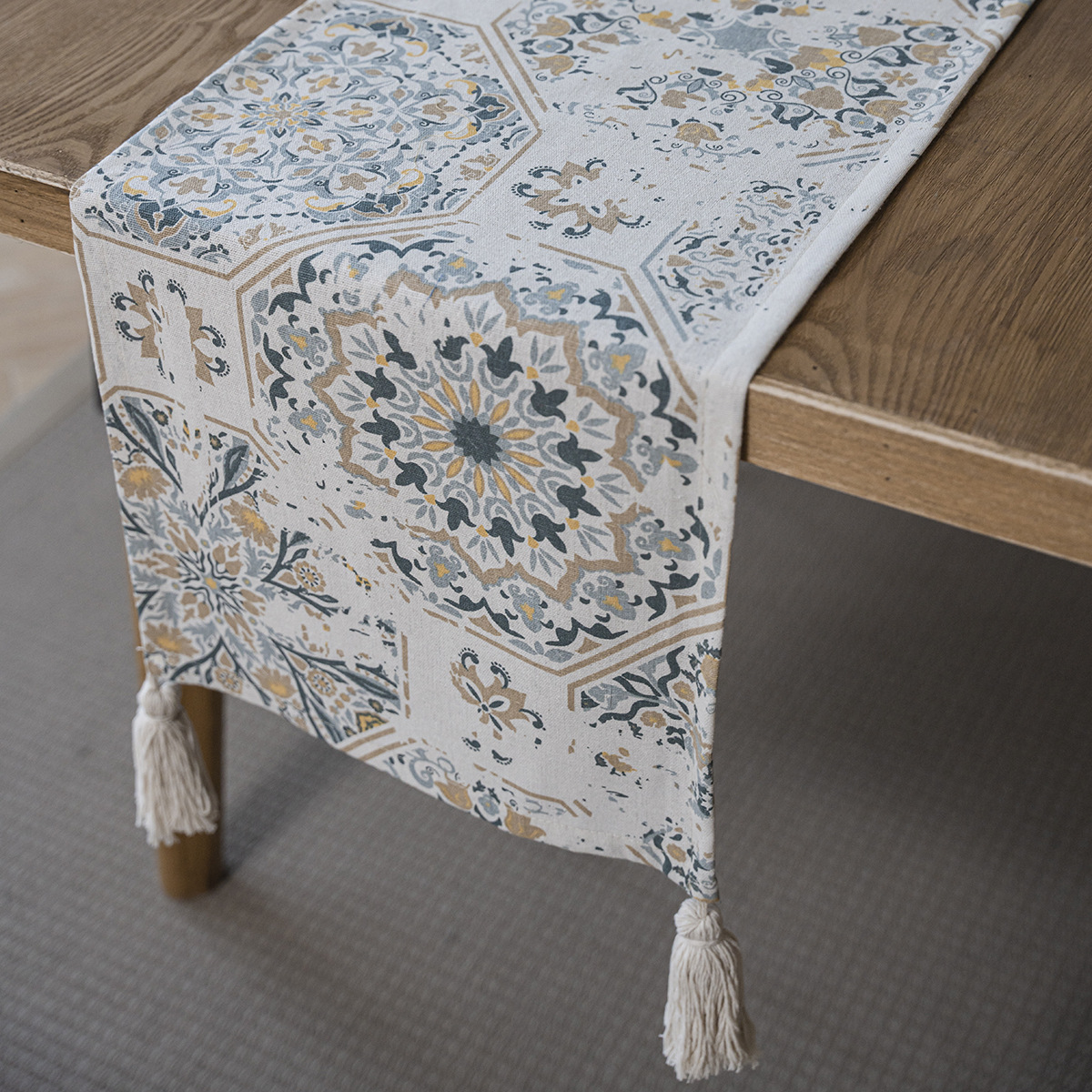 Table flag prints, retro printed tassels, single-layer flags, table flags, long strips, factory direct supply