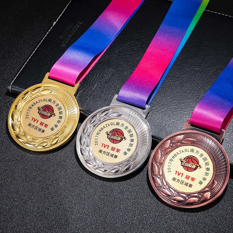 Competition MEDALS, marathon crystal metal nameplate, football and basketball games, graduation commemorative sports meeting, honor MEDALS