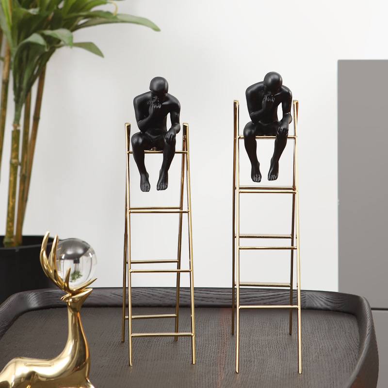 Simple and creative home handicrafts and ornaments, model room entrance decoration ornaments, modern staircase and study decorations Specification image