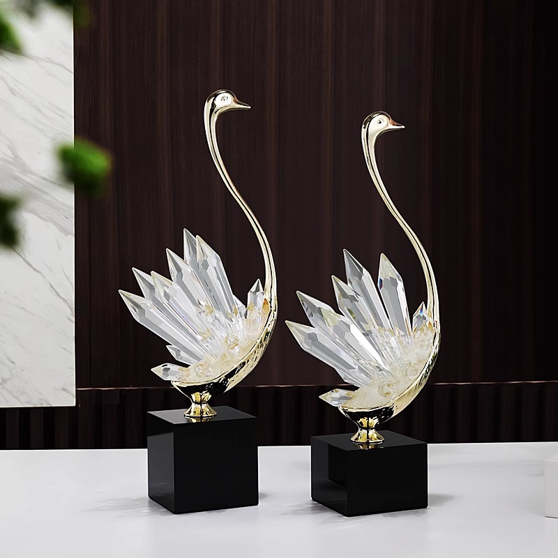 Light luxury natural crystal swan ornaments, high-end living room art, wedding gifts, alloy decorative items, handicrafts factory Specification image