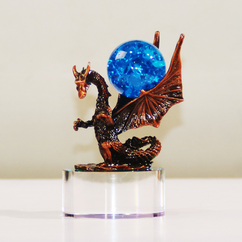 Metal pterodactyl crystal ball ornaments, desk and wine cabinet decoration, modern creative model room metal ornaments and handicrafts Specification image