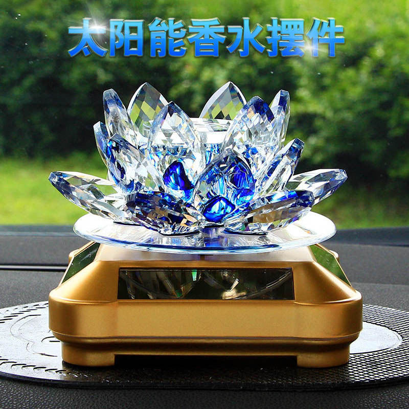 车载香水太阳能旋转水晶莲花家居用品车内装饰用持久散香香薰摆件