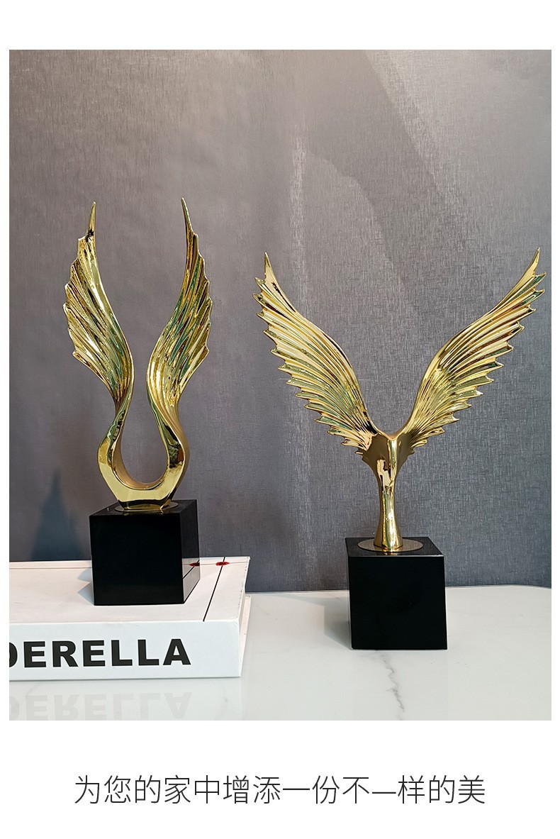 Simple and luxurious brass golden eagle high-end decorative items for home living rooms, high-end artistic decorative handicrafts and ornaments wholesale pic 7