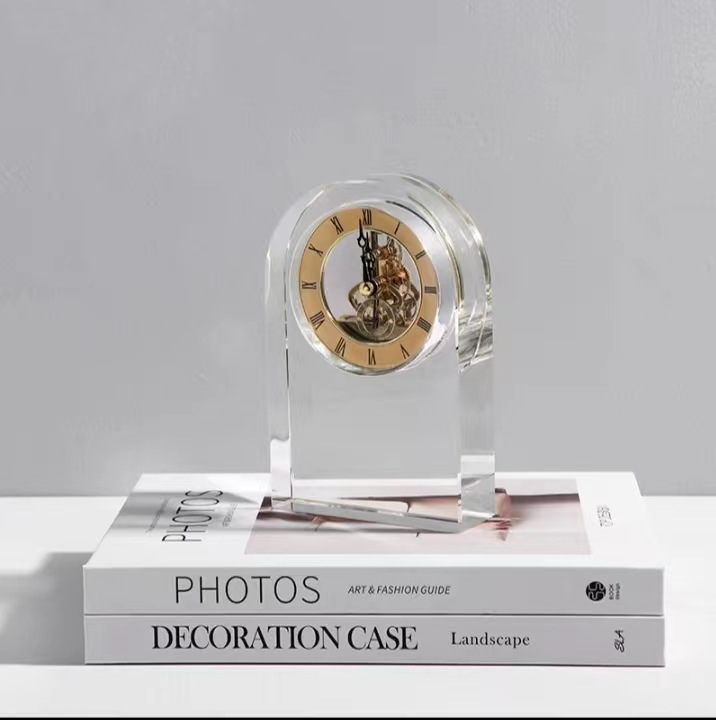 Crystal light luxury model room, transparent glass, crystal, metal clock, pendulum clock, ornaments and ornaments, living room, antique display stand pic 2