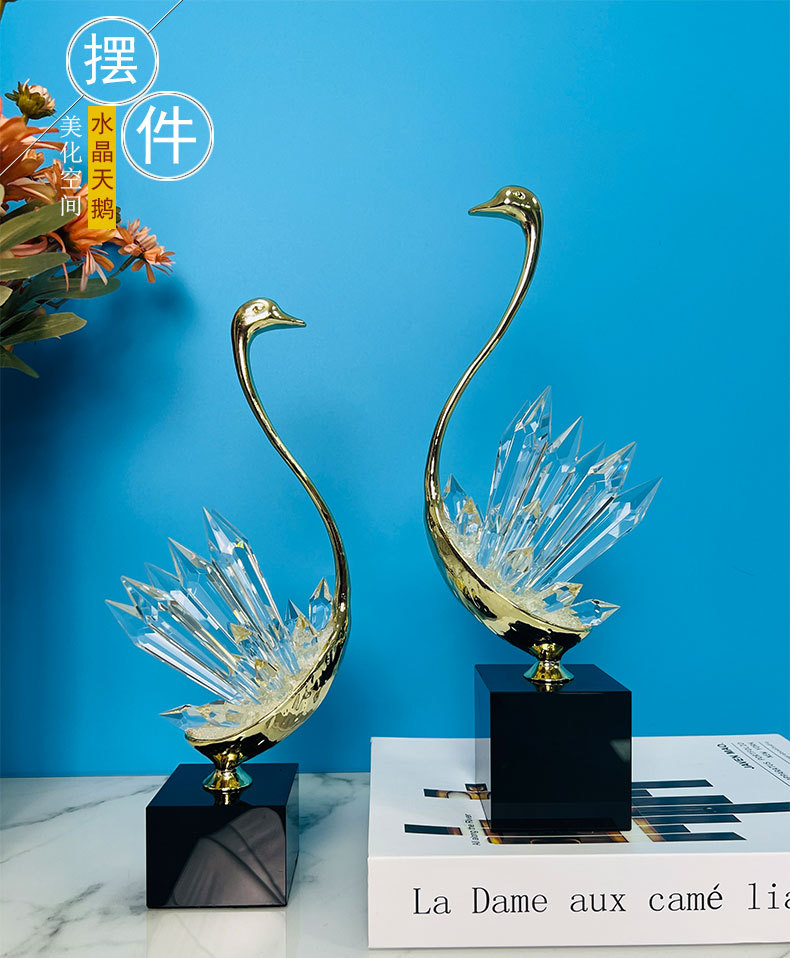Light luxury natural crystal swan ornaments, high-end living room art, wedding gifts, alloy decorative items, handicrafts factory pic 1