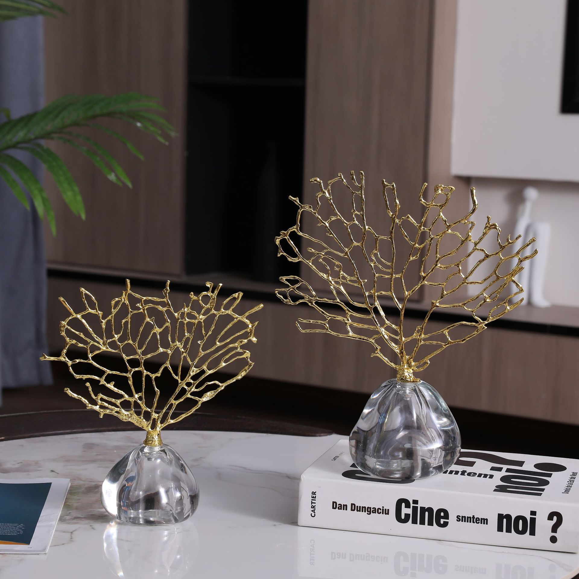 Cross-border light luxury plant alloy money tree ornaments, high-end creative transparent crystal niche handicrafts wholesale factory pic 4