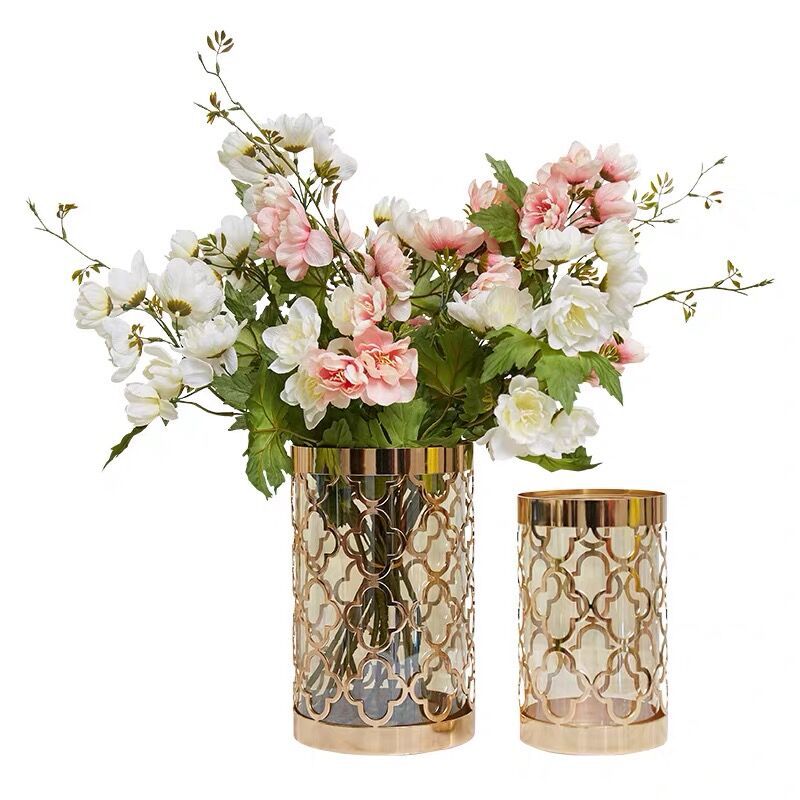 American-style light luxury metal glass vases, high-end decorative items, high-end decorative flower vases for home living rooms, and handicrafts wholesale Application Scenario