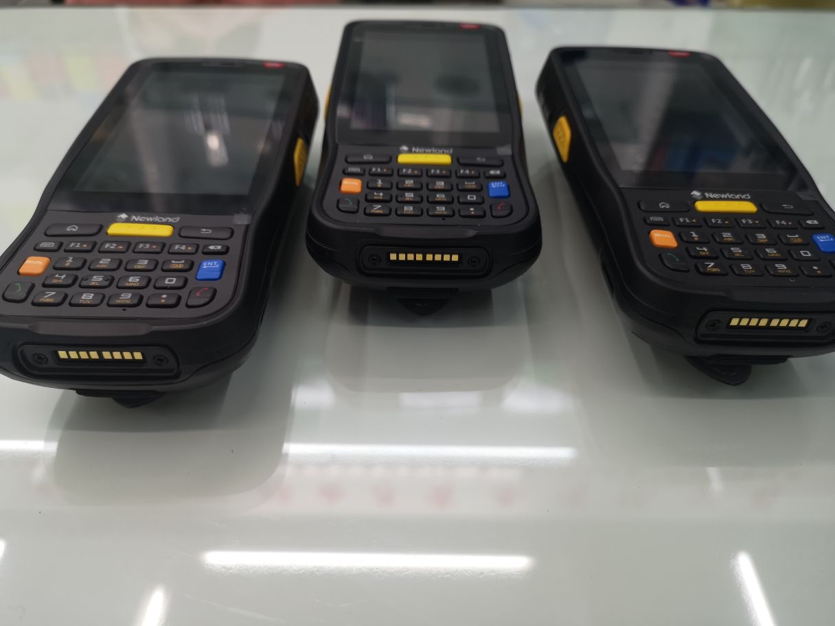 PDA扫描安卓手机 快递扫描枪 一维二维通吃详情4