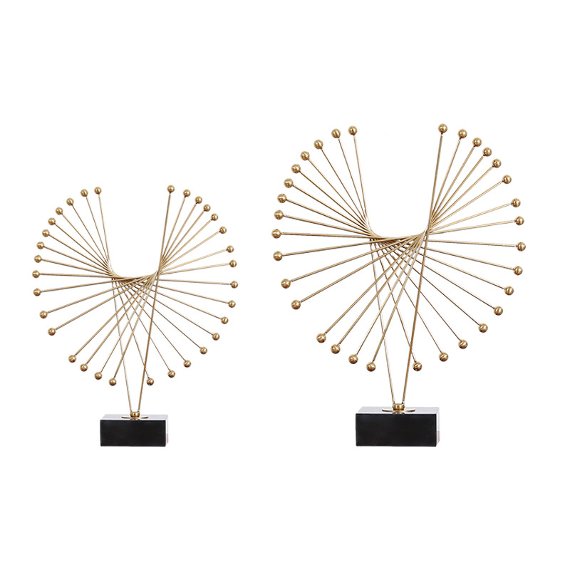 Cross-border light luxury metal flying eagle decorative items, creative living room TV cabinet, entrance hall, housemoving gifts, gift handicrafts wholesale Application Scenario