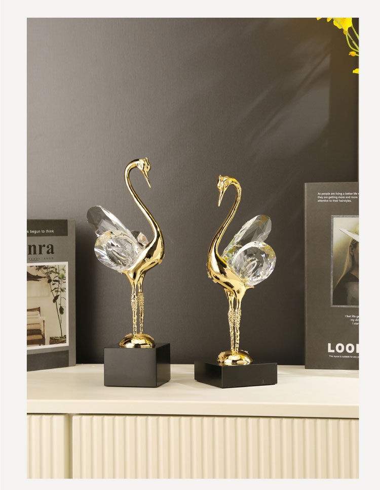 Nordic gold light luxury crystal swan decorative piece, creative home entrance hall, living room, wine cabinet decoration, gift for moving into a new home pic 15