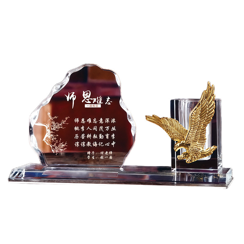 Crystal pen holder decoration, class reunion gift, office crystal decoration, octagonal iceberg sunflower, grand vision Application Scenario