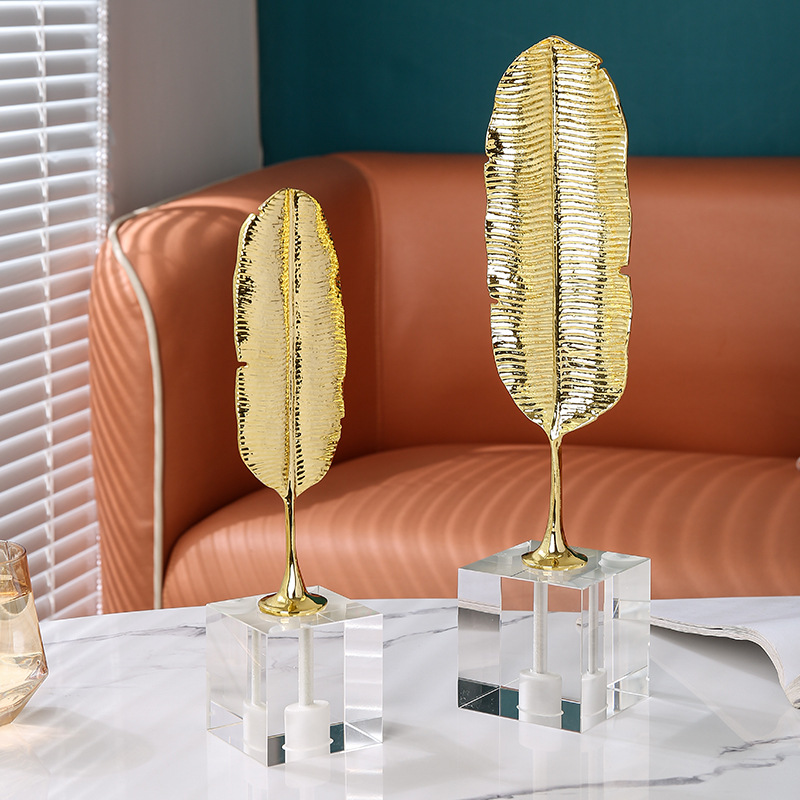 Light luxury alloy banana leaf soft furnishings, office, study, entrance cabinet, marble handicrafts and creative display pieces