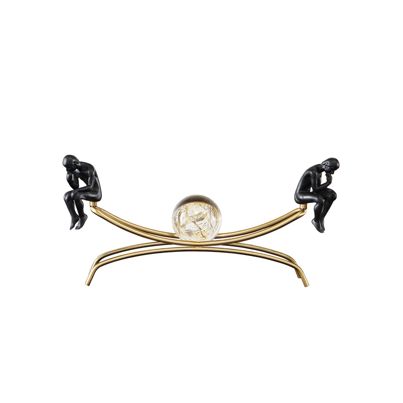 Wholesale of cross-border European-style creative crystal balls, metal light luxury model rooms, Nordic living room entrance cabinet decorations and ornaments Application Scenario