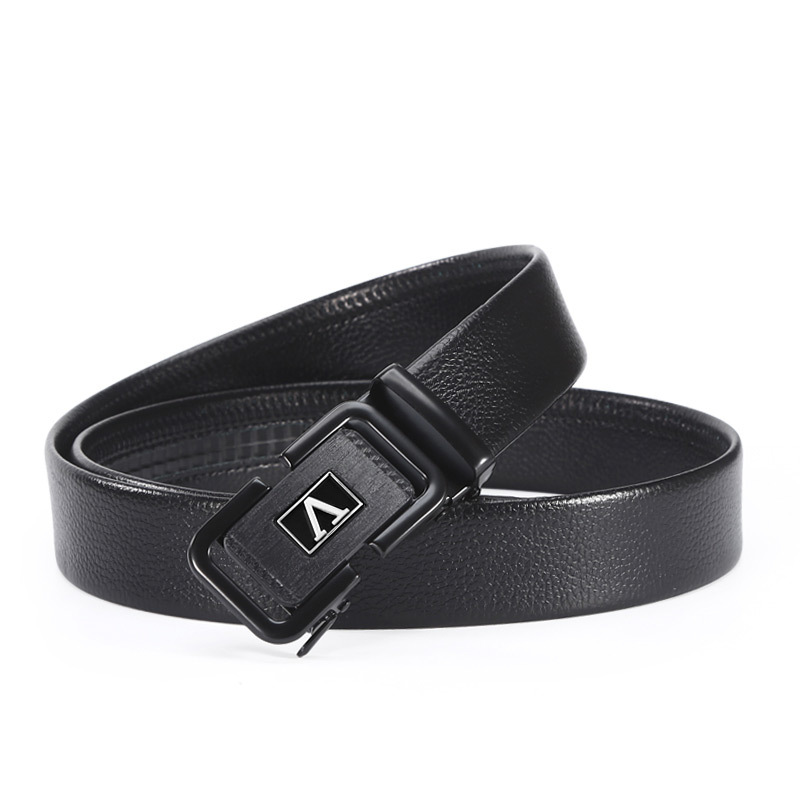 Wholesale of belt-driven men's young and trendy jeans that are fashionable and versatile, letted-style best-selling automatic buckle faux leather belt Application Scenario