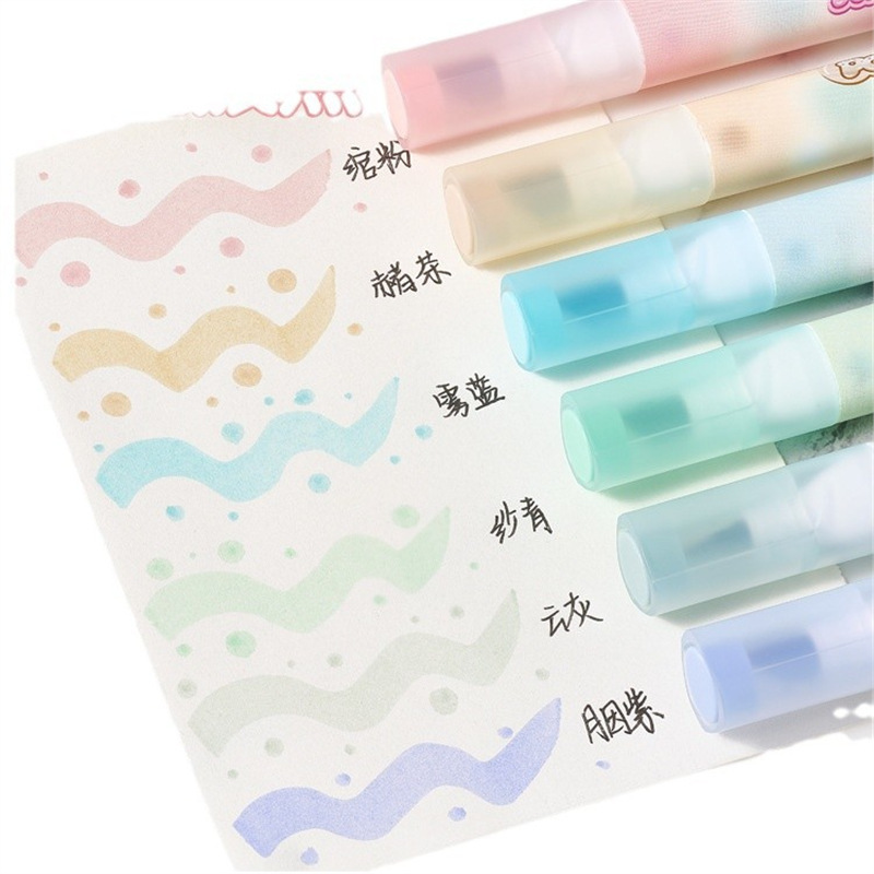 Polka dot eye-protecting soft highlighter pen, triangular rod easy to hold, office special planner marker pen, large-capacity marker pen Application Scenario