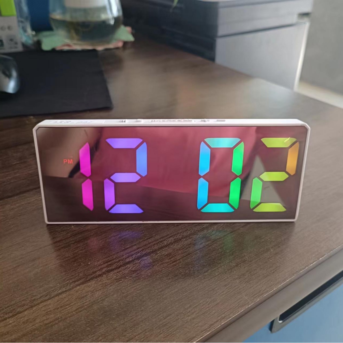 Creative multi-functional electronic alarm clock, simple large-screen alarm clock, student-specific mirror electronic alarm clock wholesale Specification image