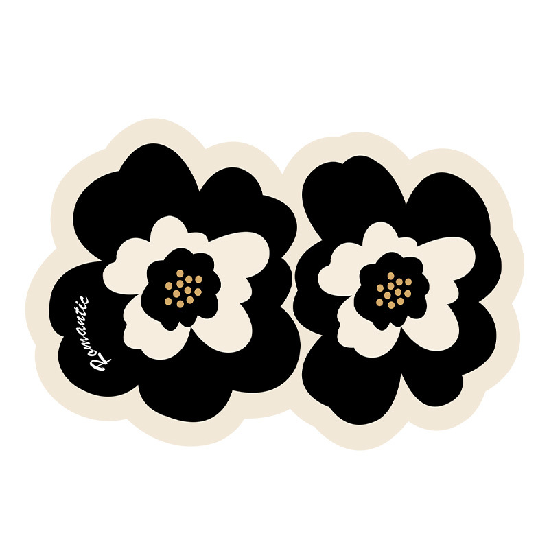 INS Household diatom mud absorbent mat, quick-drying and wear-resistant foot mat for bathroom entrance, fresh flower bathroom anti-slip mat Application Scenario
