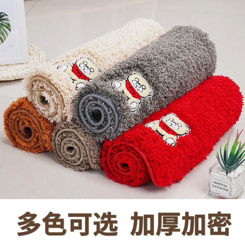 Cake fleece label bear style home floor mat, bathroom absorbent anti-slip mat, bedroom can be cut carpet, cross-border Specification image