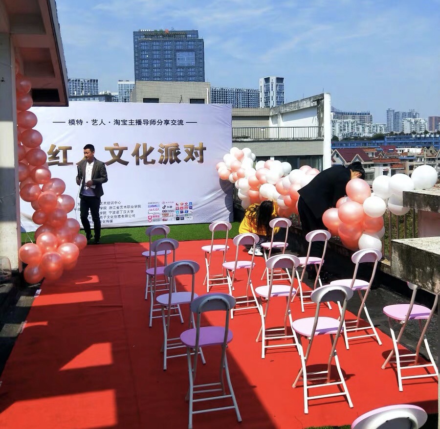 Factory direct sales of disposable red carpets, wedding carpets, opening ceremony exhibition, wedding welcome carpets, red carpets pic 9