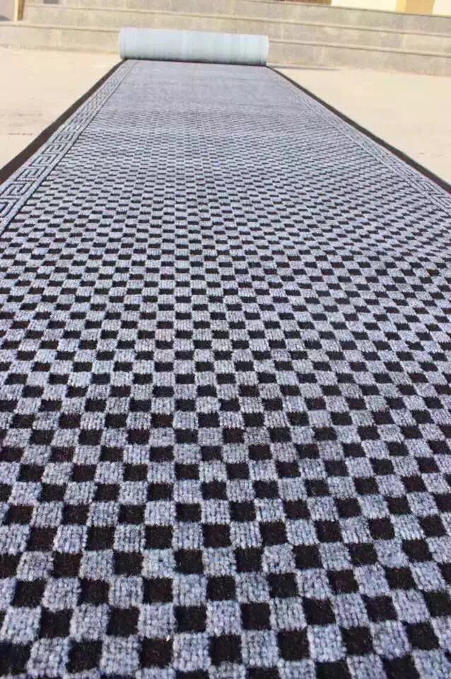 The entrance of Hongri is covered with roll material doormats for the corridor, bathroom, kitchen and children details Picture
