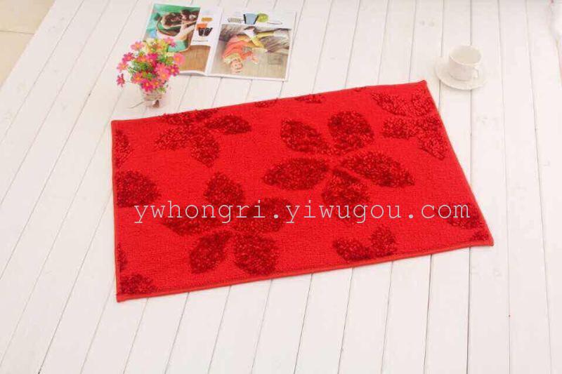 The new glossy silk jacquard carpet door mat is anti-slip, waterproof, soft and comfortable