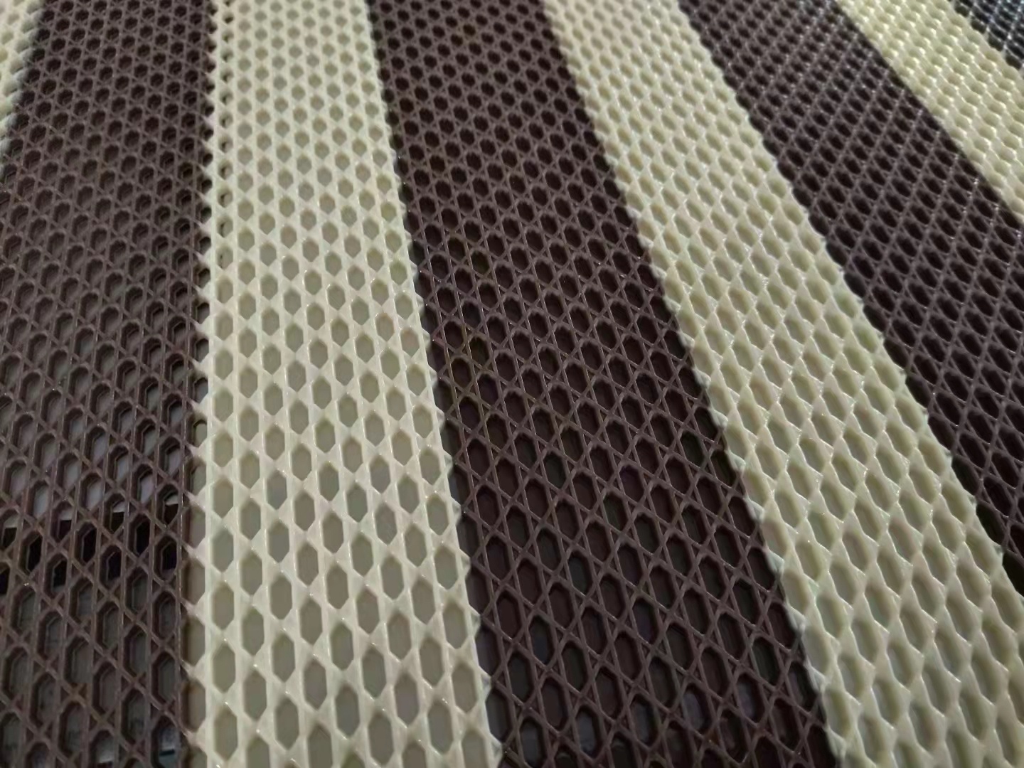 Hongri Carpet anti-slip mat, Waterproof mat, perforated floor mat, pvc roll series pic 4