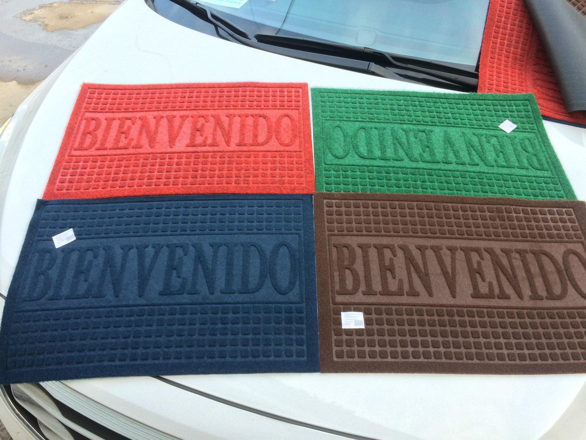 Cheap Spanish-language textured and embossed doormat, best-selling floor mat and anti-slip mat pic 1