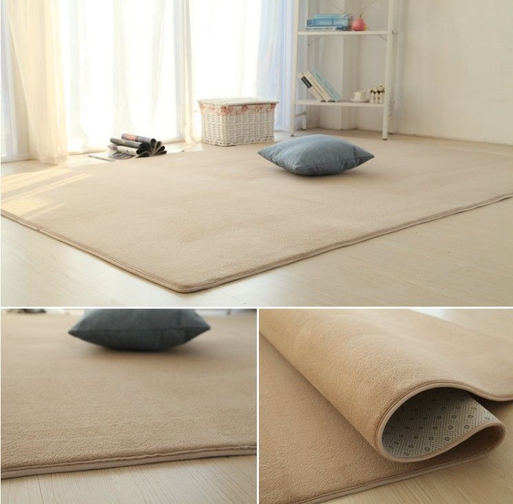 The bedroom is covered with a large area of carpet, which is dirt-resistant for the girl. The living room is fully covered with room carpets and tatami floor MATS. The girl sleeps on the floor pic 6