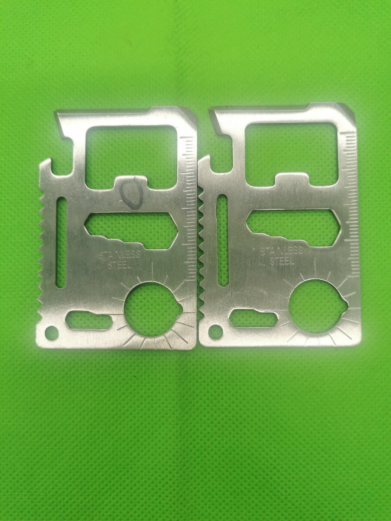 供应多功能救生卡 小刀卡 野营卡 迷你工具卡 不锈钢材质欢迎新老客户定购联系方式.18966008853.详情7