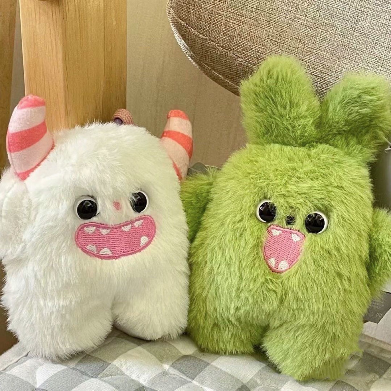 The same style of Xiaohongshu creative plush toy, cute mouse pendant, bag, figurine, accessory and claw doll pic 1