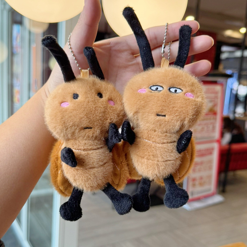 创意小蟑螂毛绒挂件可爱小强钥匙扣公仔玩偶包包挂饰娃娃礼物批发详情2