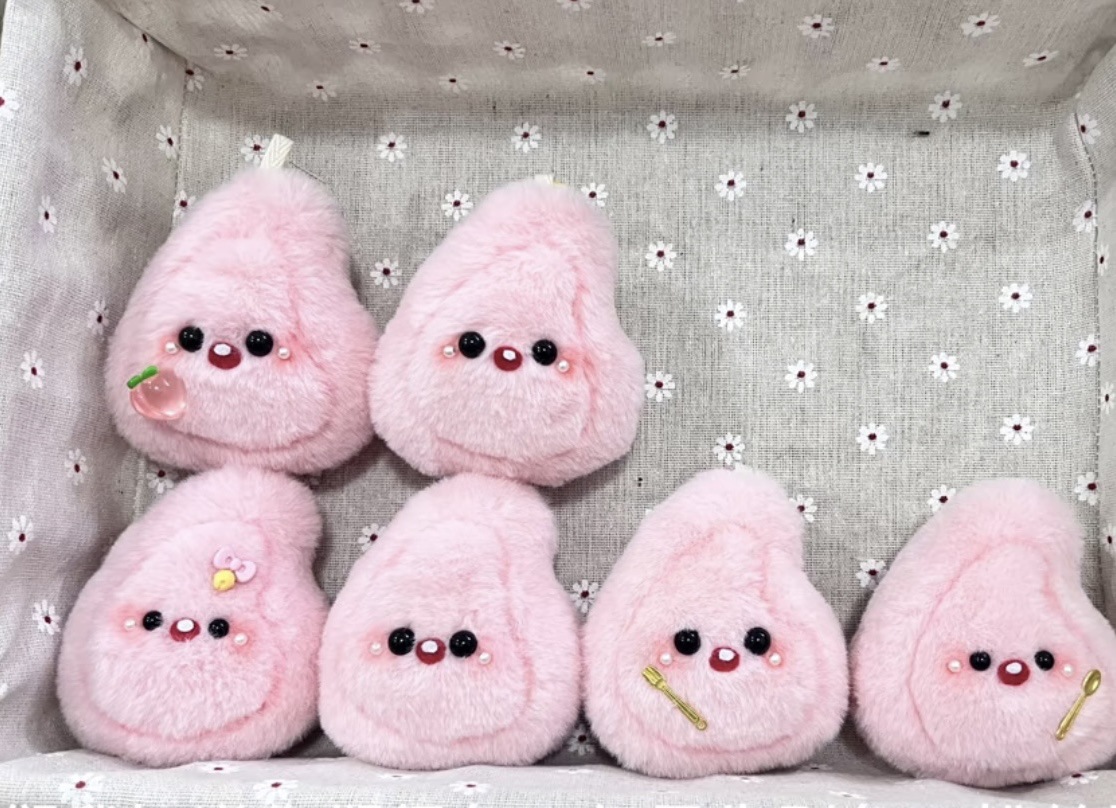 ins可爱毛绒包包挂件少女心原创红桃粿广东特色玩偶公仔配饰详情4