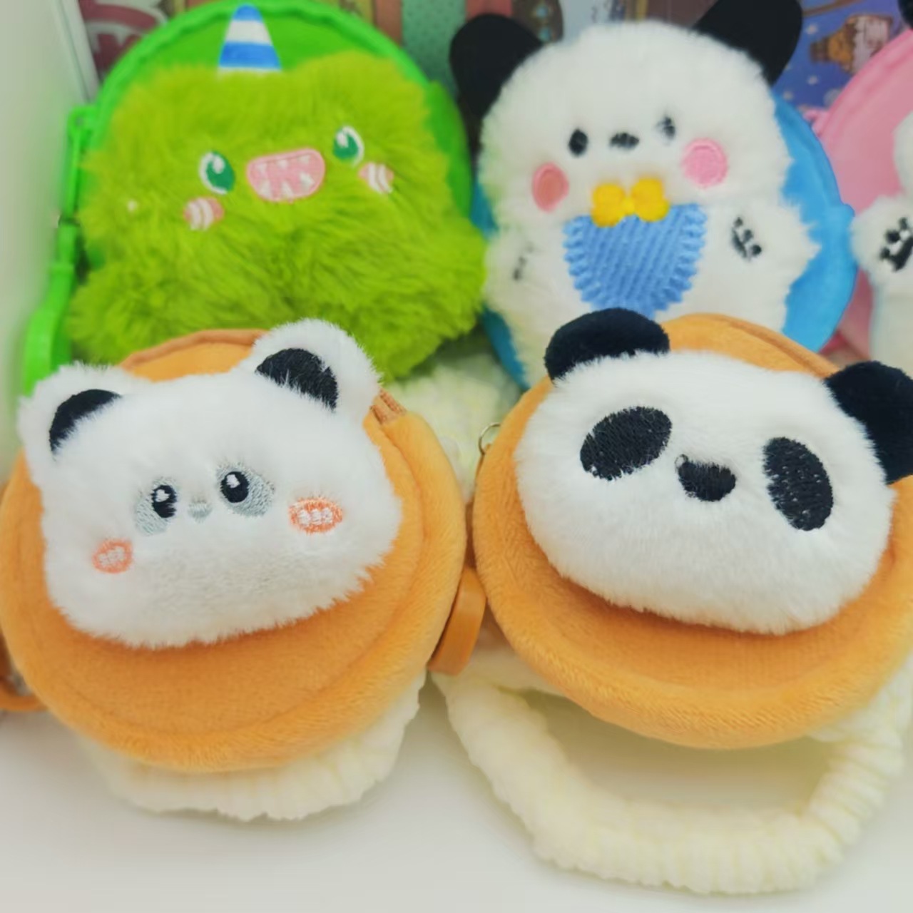 Customized cute Pacha dog coin purse, plush storage bag, mini portable key case, cartoon student schoolbag pendant details Picture