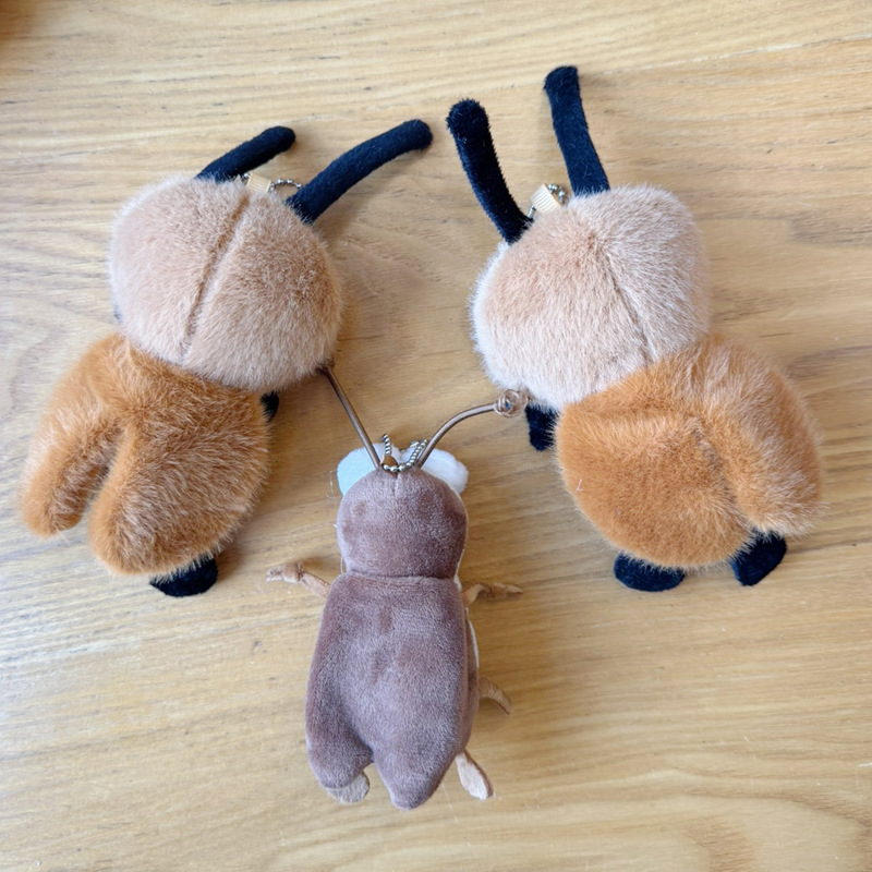 创意小蟑螂毛绒挂件可爱小强钥匙扣公仔玩偶包包挂饰娃娃礼物批发详情11