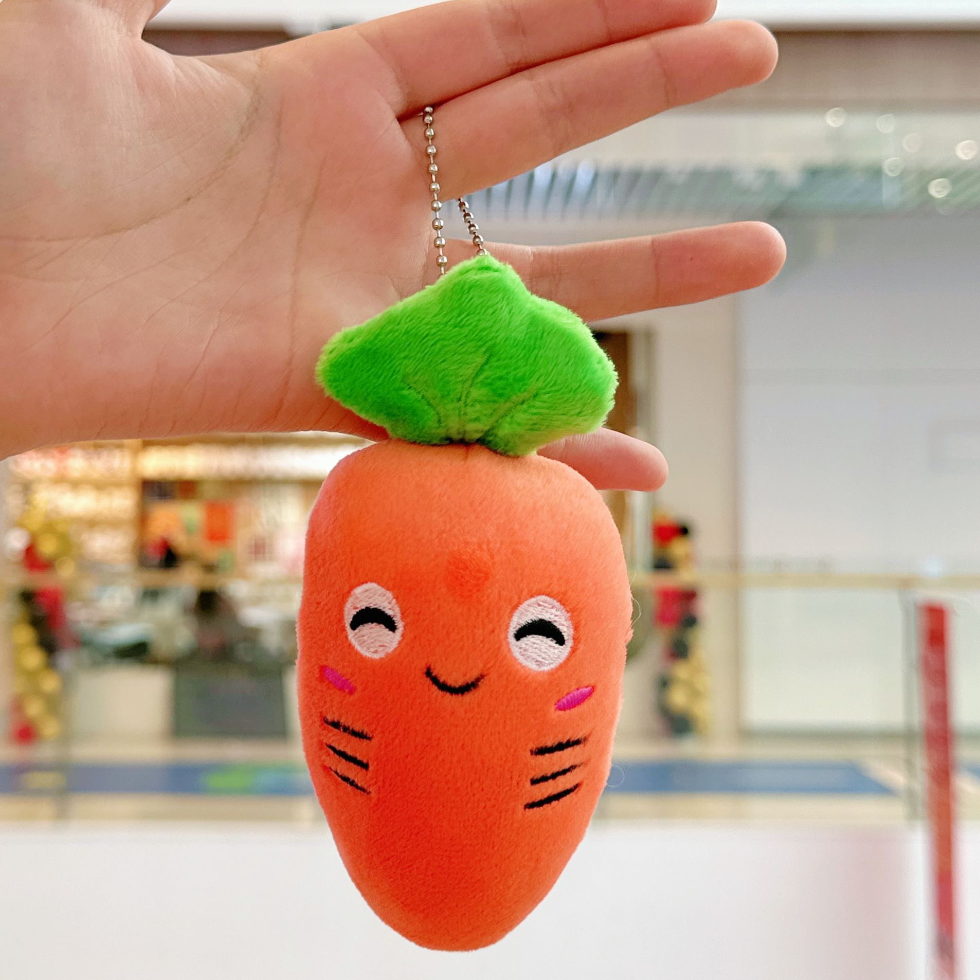 Cute expression radish fruit figurine pendant, cartoon vegetable plush toy, carrot bag pendant, doll Item Picture