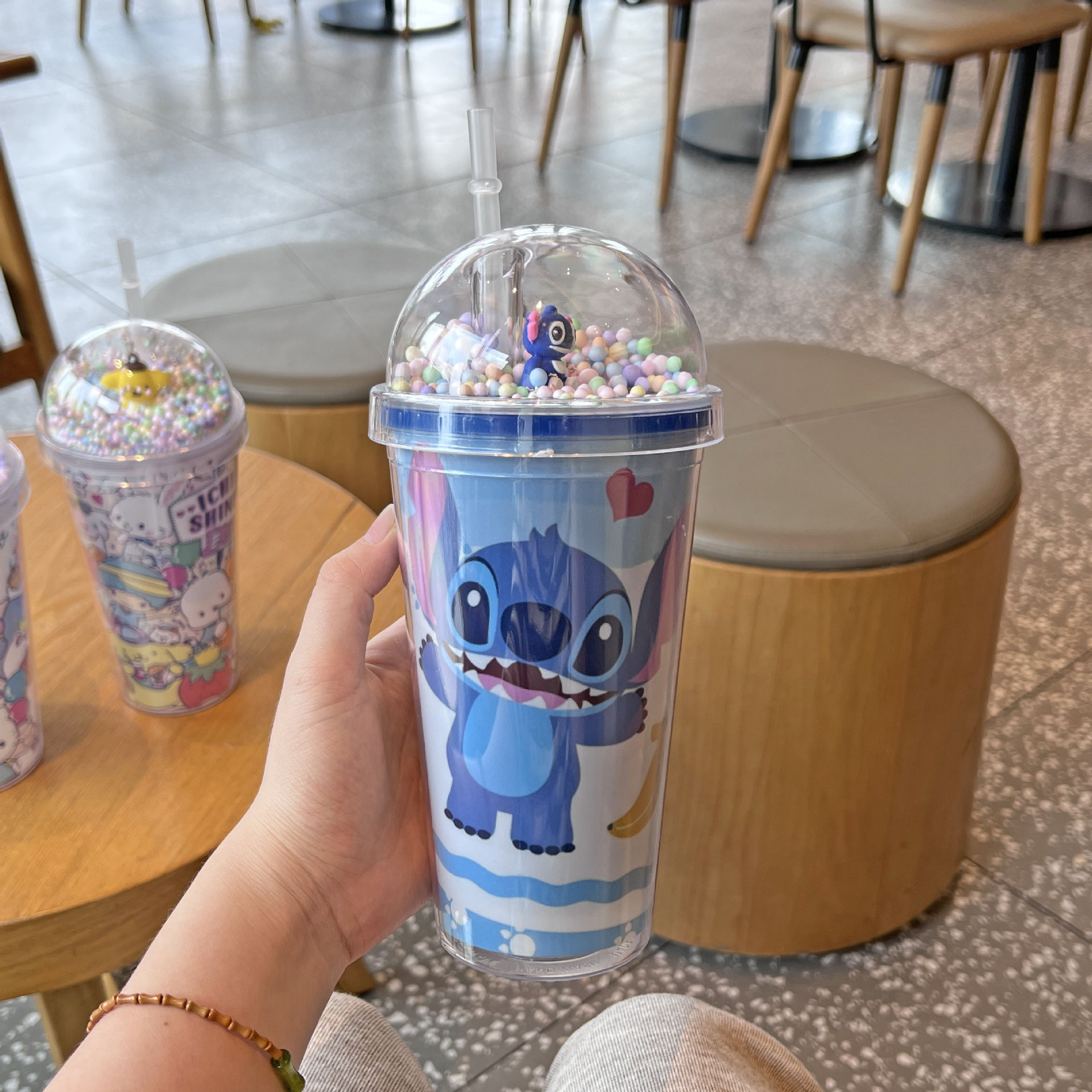 跨境新款高颜值夏季 网红史迪仔卡通塑料水杯吸管水杯双层碎冰杯白底实物图