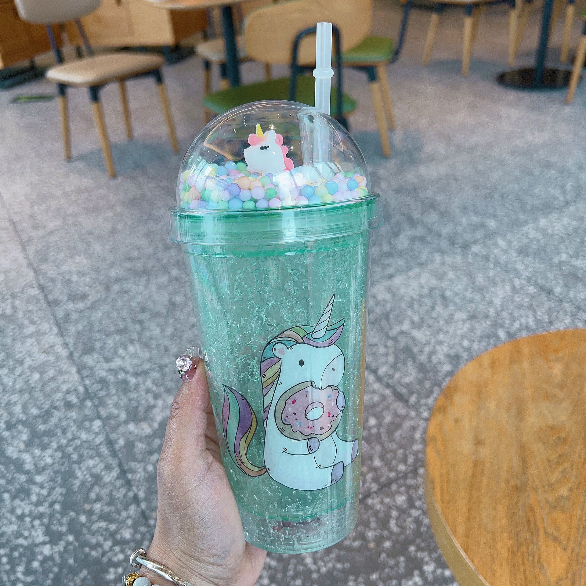 新创意跨境高颜值夏日网红独角兽卡通水杯塑料吸管水杯双层碎冰杯详情8