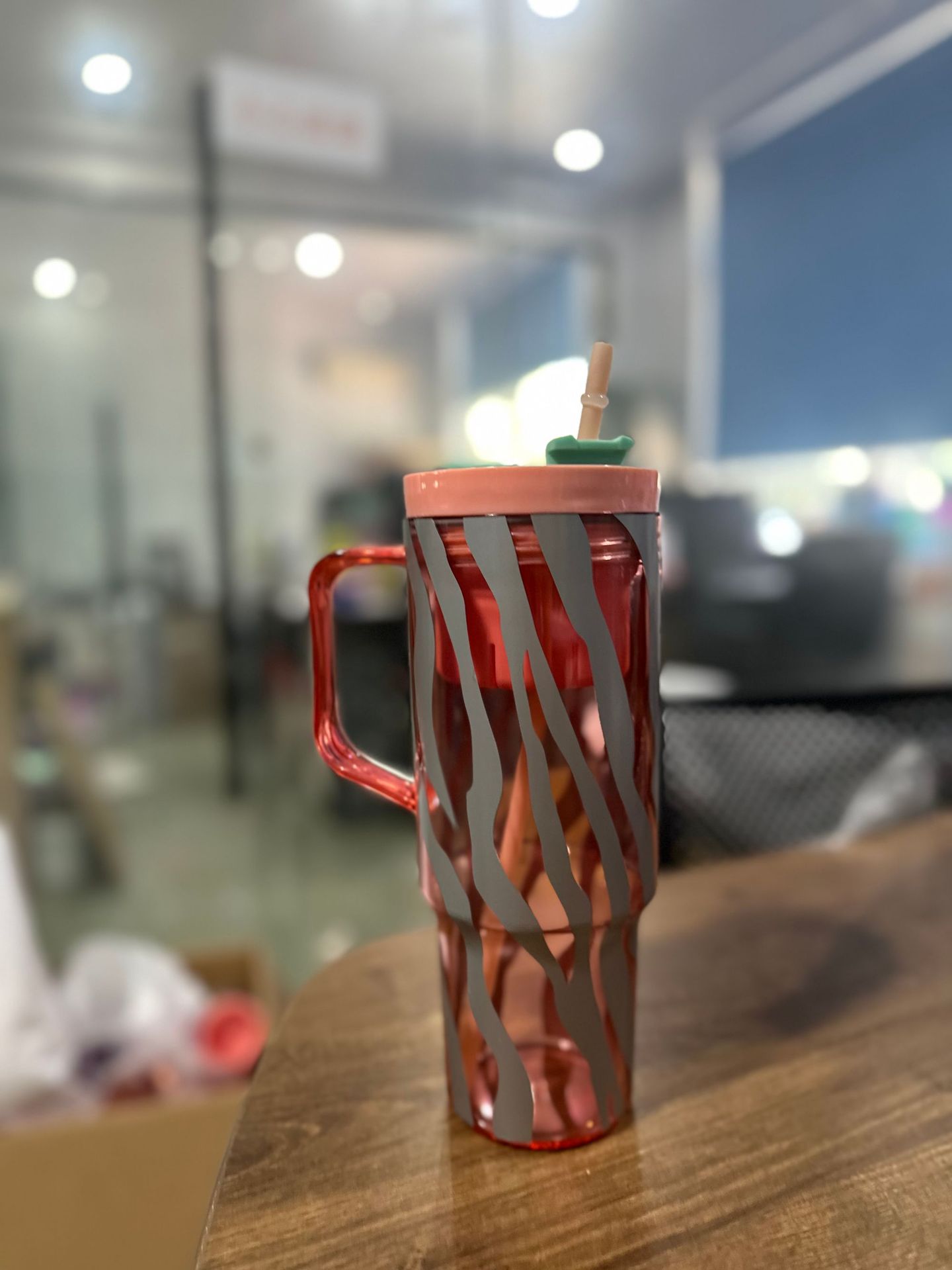 亚克力塑料杯带吸管40OZ可印刷logo水杯榴莲杯巨无霸冰霸杯详情4