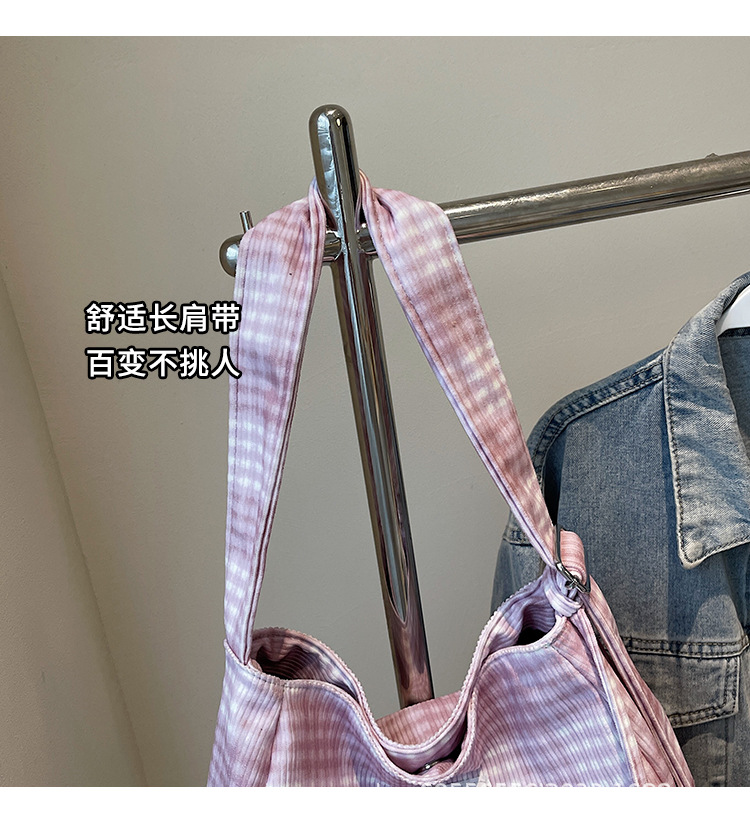 潮流百搭包包女2025春季新款大容量休闲格子通勤小方包文艺斜挎包详情2