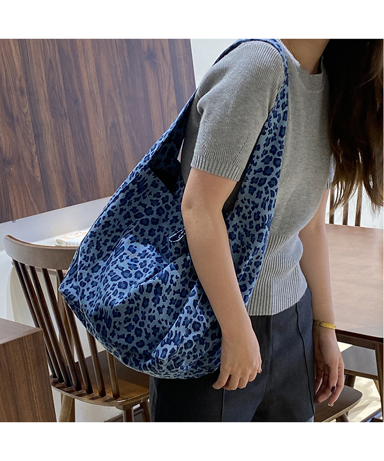 韩系ins豹纹牛津布包女慵懒松弛感百搭布袋大容量学生单肩托特包详情6