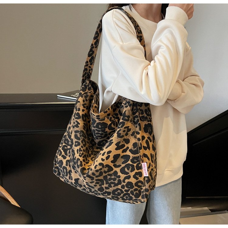 2024秋季新款时尚大容量慵懒风腋下单肩包豹纹通勤托特包百搭秋冬详情24