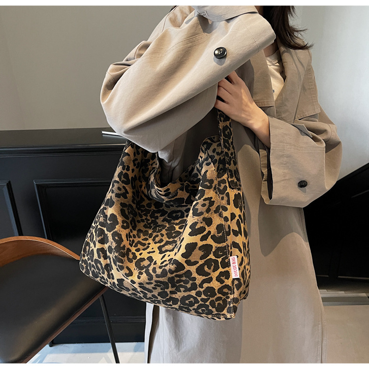 2024秋季新款时尚大容量慵懒风腋下单肩包豹纹通勤托特包百搭秋冬详情16