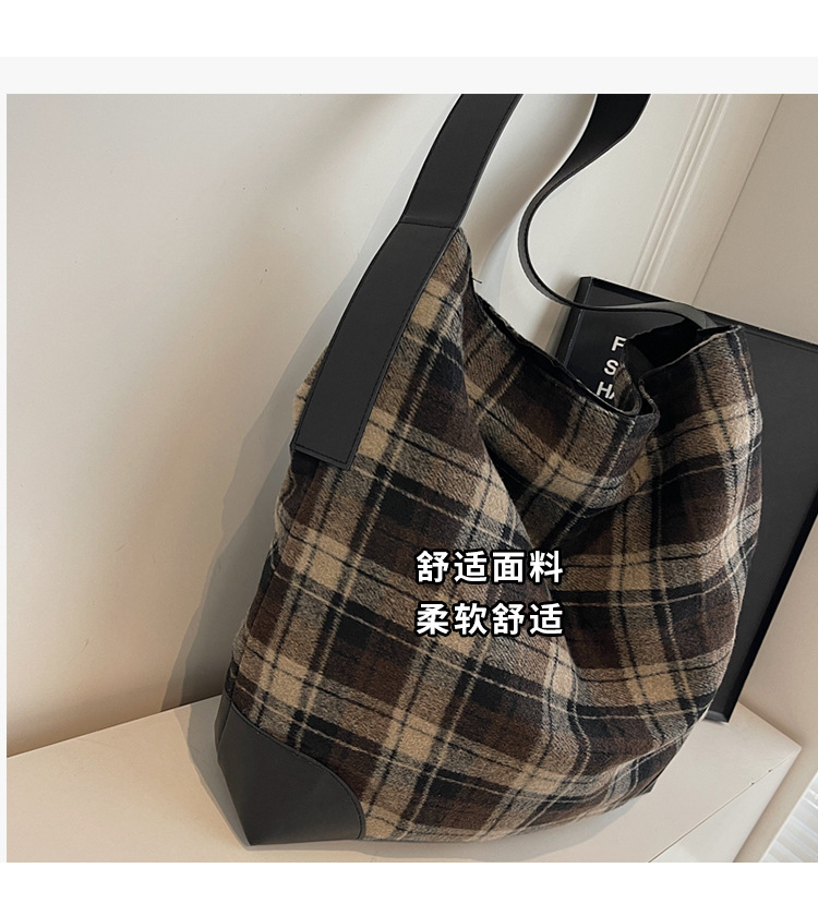 外贸出口跨境毛呢格子大包包女潮韩国托特包学院风休闲大容量包详情4