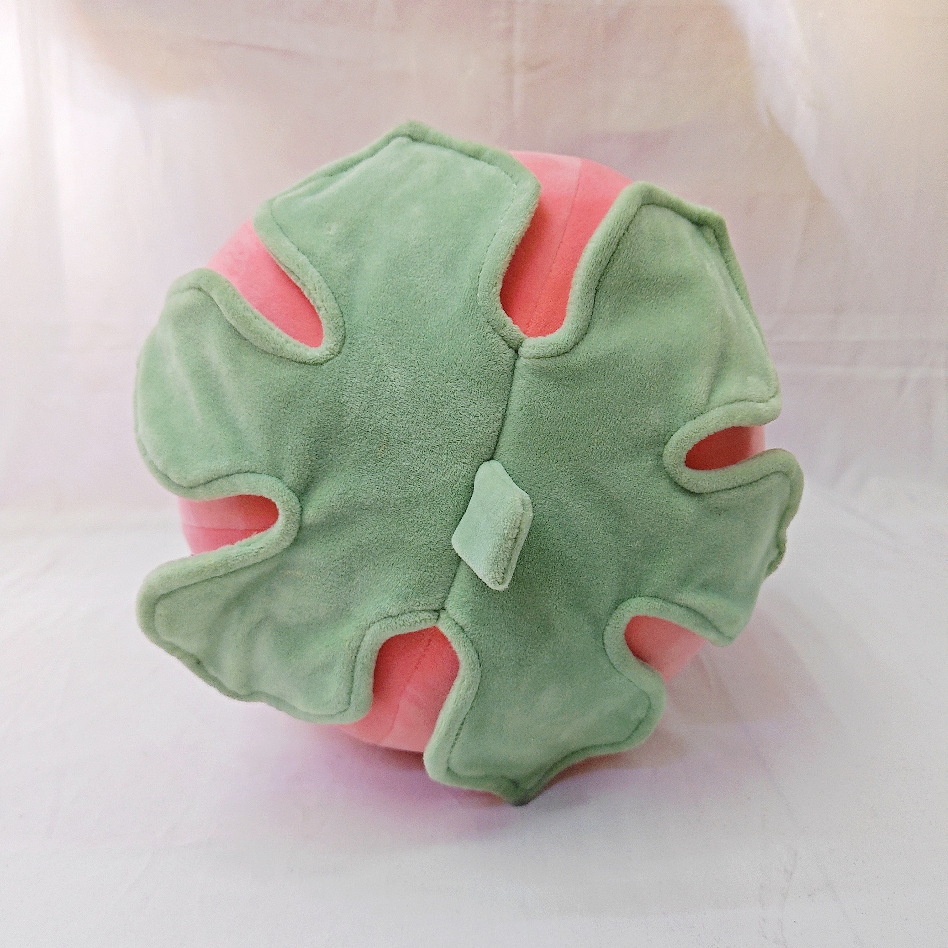 外贸批发草莓创意水果10寸公仔安抚抱枕睡觉枕头居家抱枕毛绒玩具